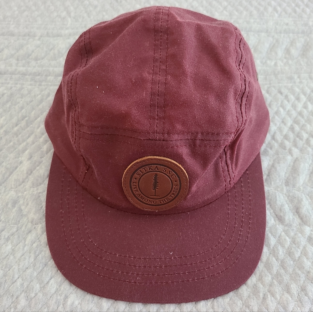 Unisex Sitka 5 panel camp hat - Burgundy